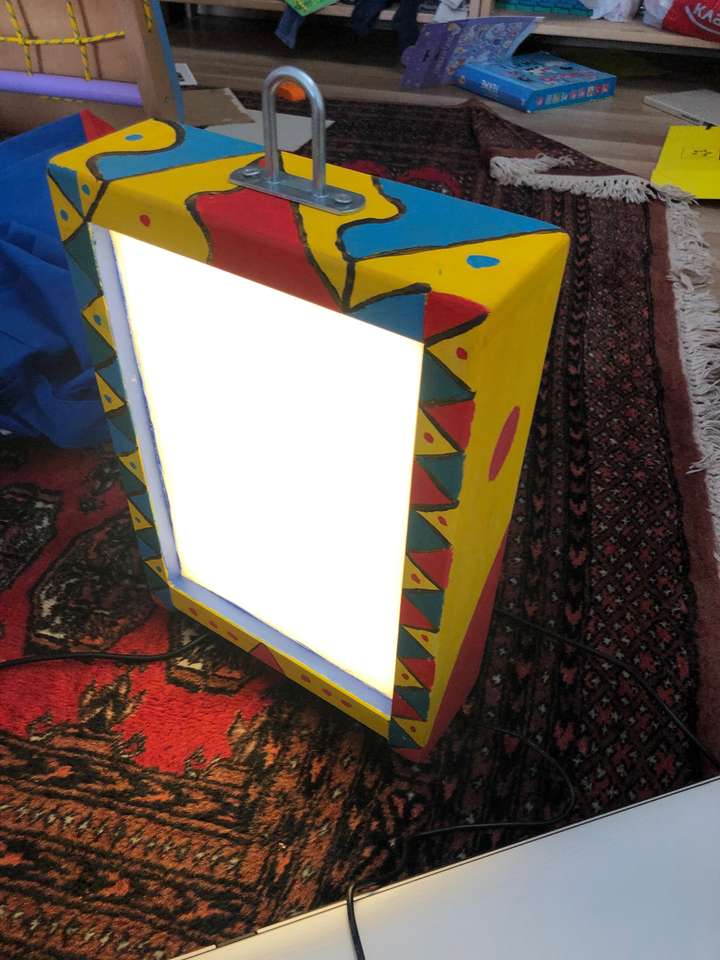 Art and Tech, Lightbox
