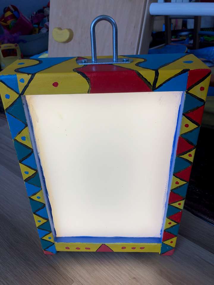 Art and Tech, Lightbox