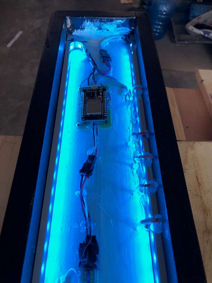 Art and tech Animated light column