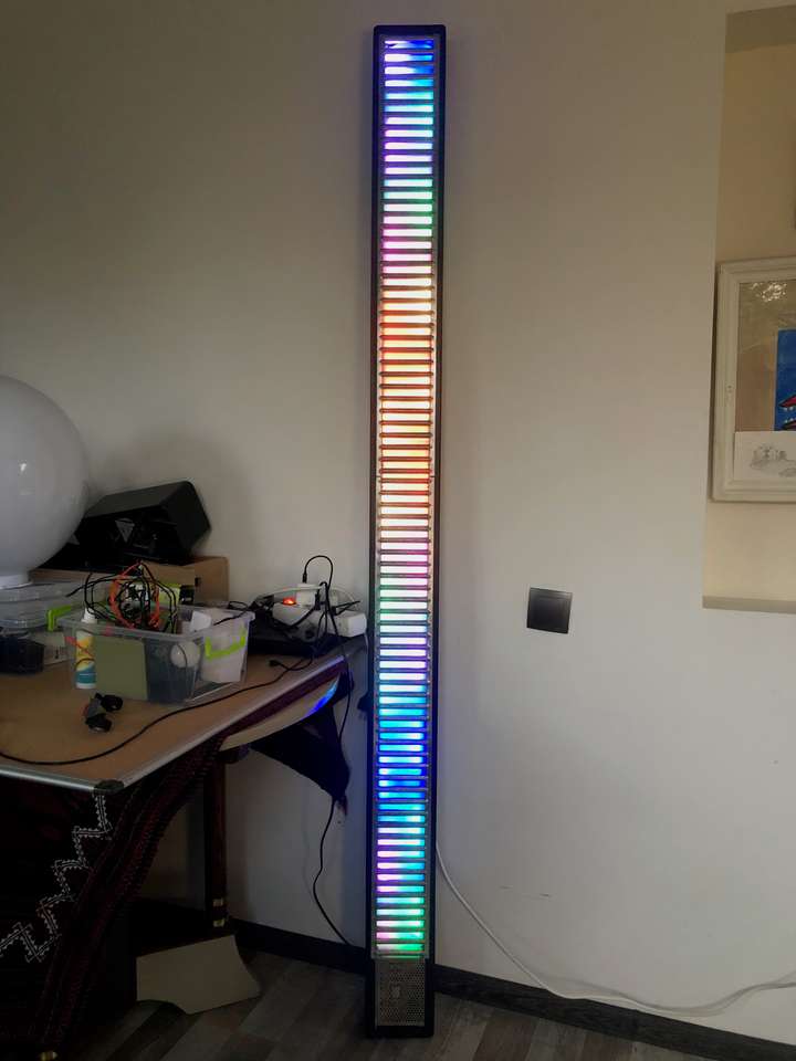 Art and tech Animated light column